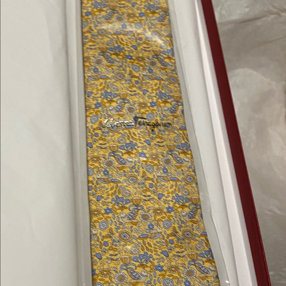 NWT Ferragamo Silk Tie $190 - Picture 5 of 6